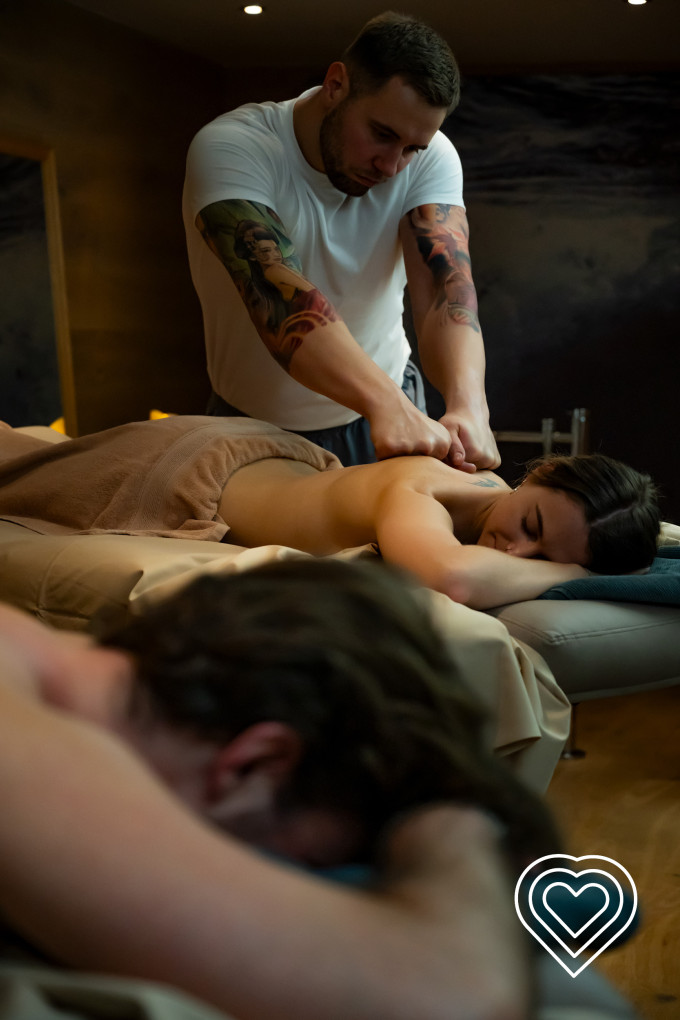 Drastellung der Paarmassage im Private SPA